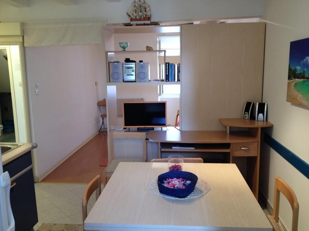 Ca'Del Sole Free Parking Apartamento Rovinj Quarto foto